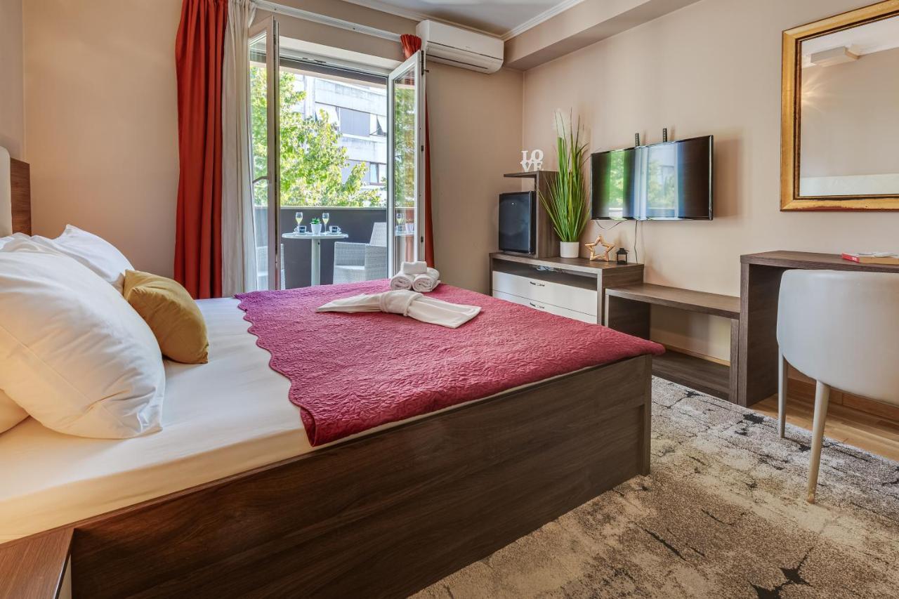 Hotel Sky ซาดาร์ ภายนอก รูปภาพ