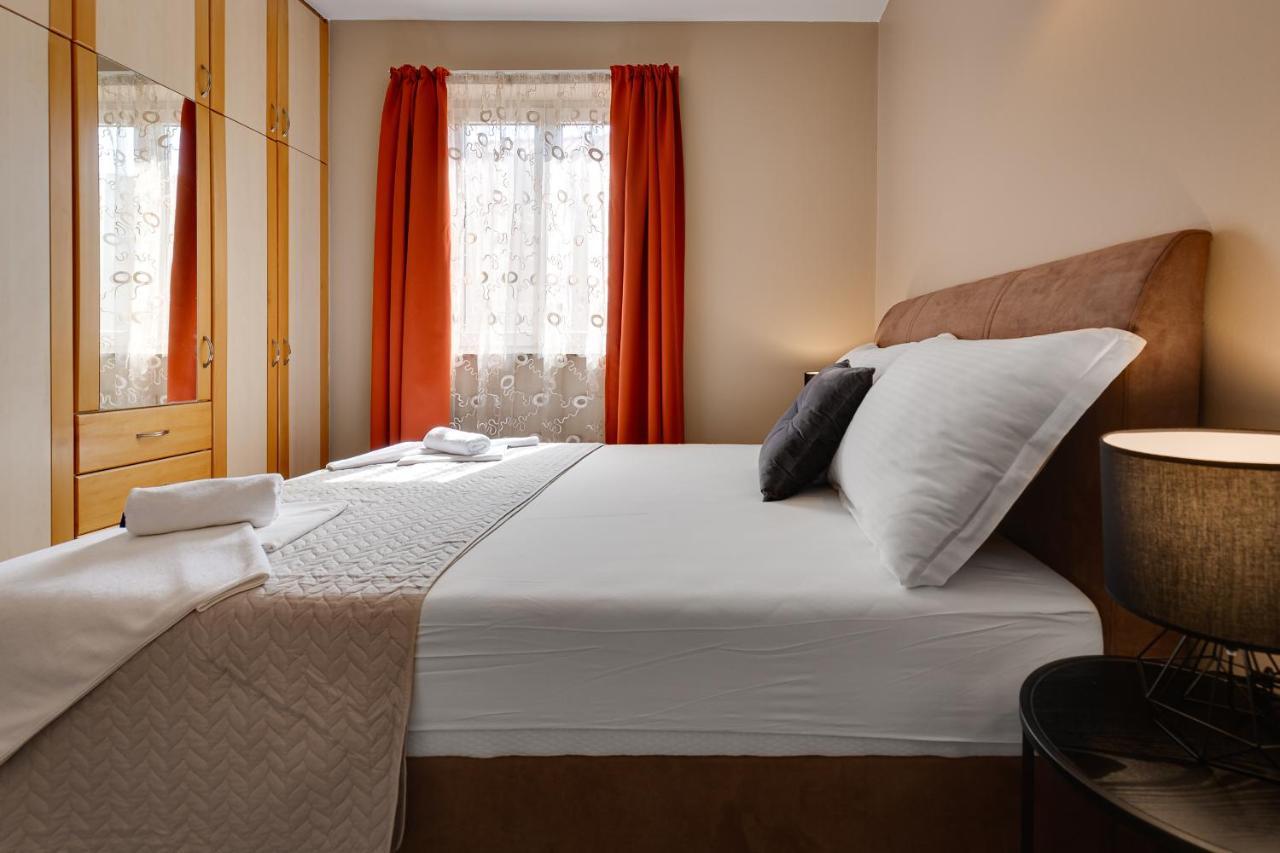 Hotel Sky ซาดาร์ ภายนอก รูปภาพ